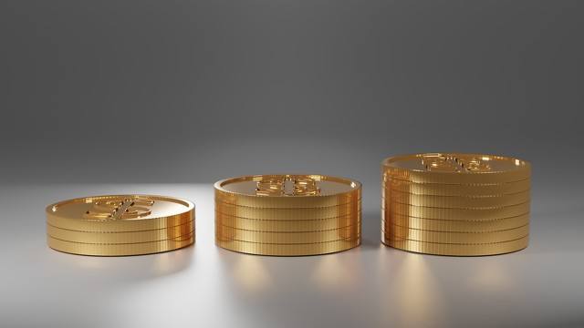 如何概括黄金市场的主要特点和趋势？这些特点和趋势如何影响投资决策？