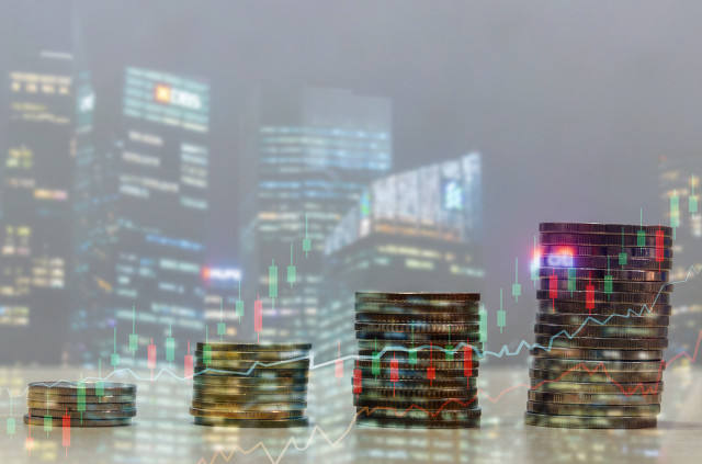 如何确定期货交易的价格依据？不同价格依据对交易有何影响？