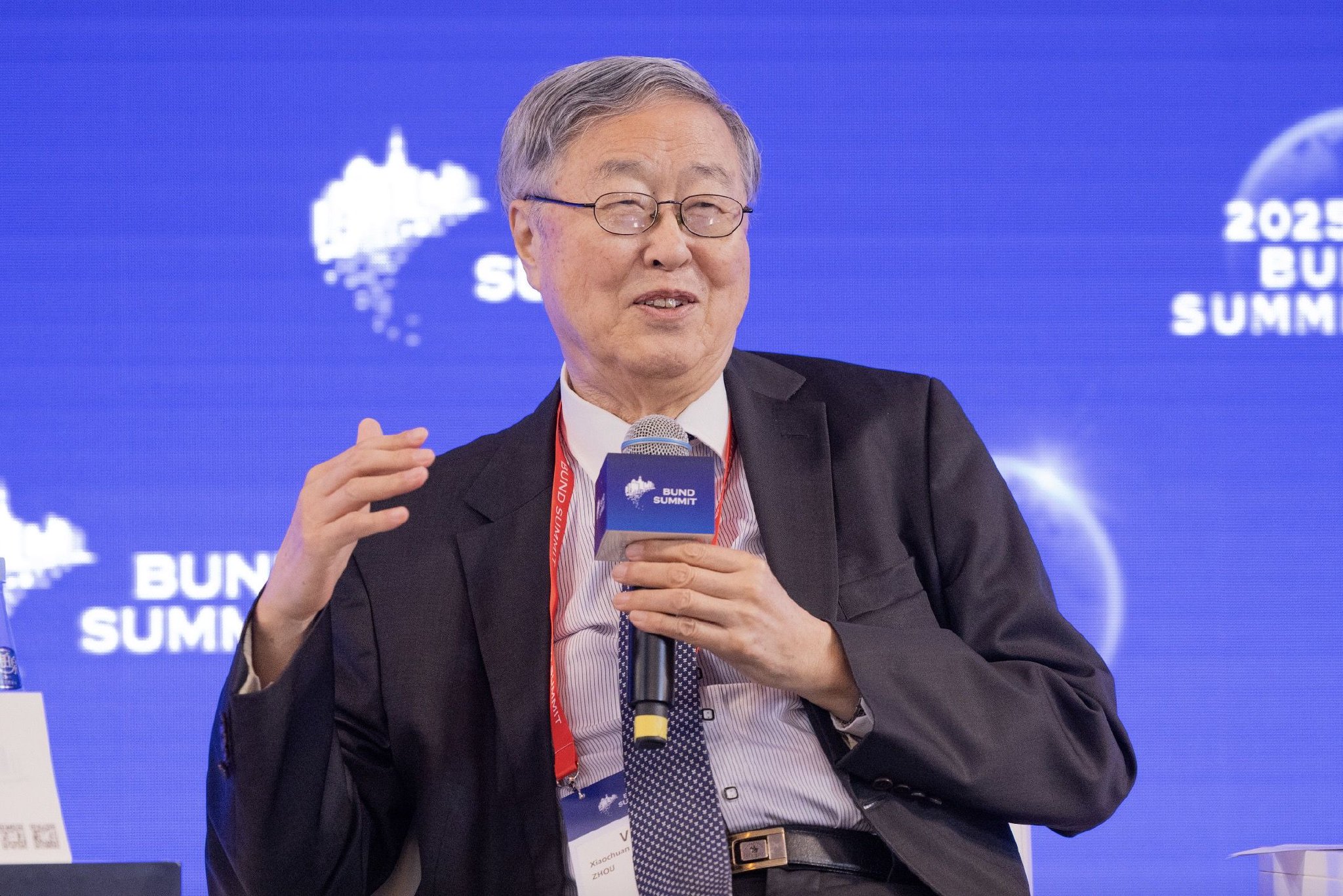 周小川：AI对货币政策影响尚不明显，金融稳定领域应用潜力更大